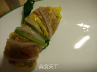 Vegetable Rolls with Tomato Sauce recipe