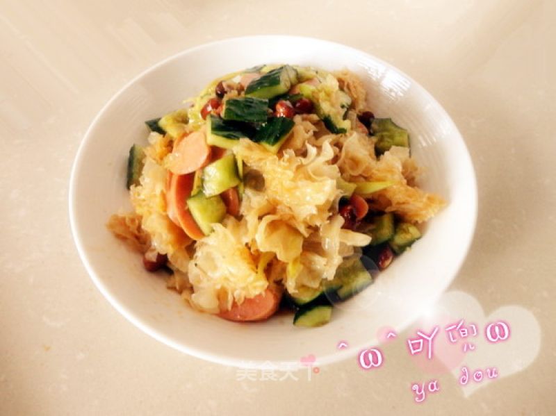 Assorted Cold Dishes with Peanut and White Fungus