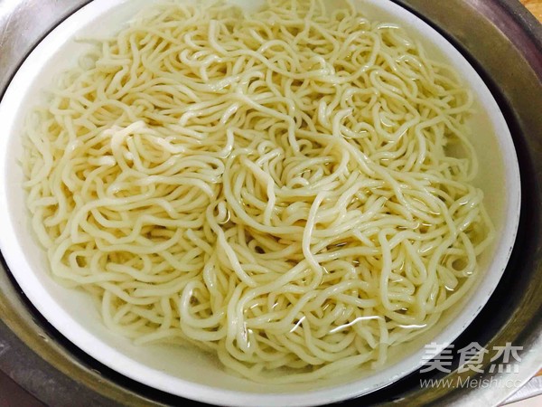 Marinated Noodles with Tomatoes recipe