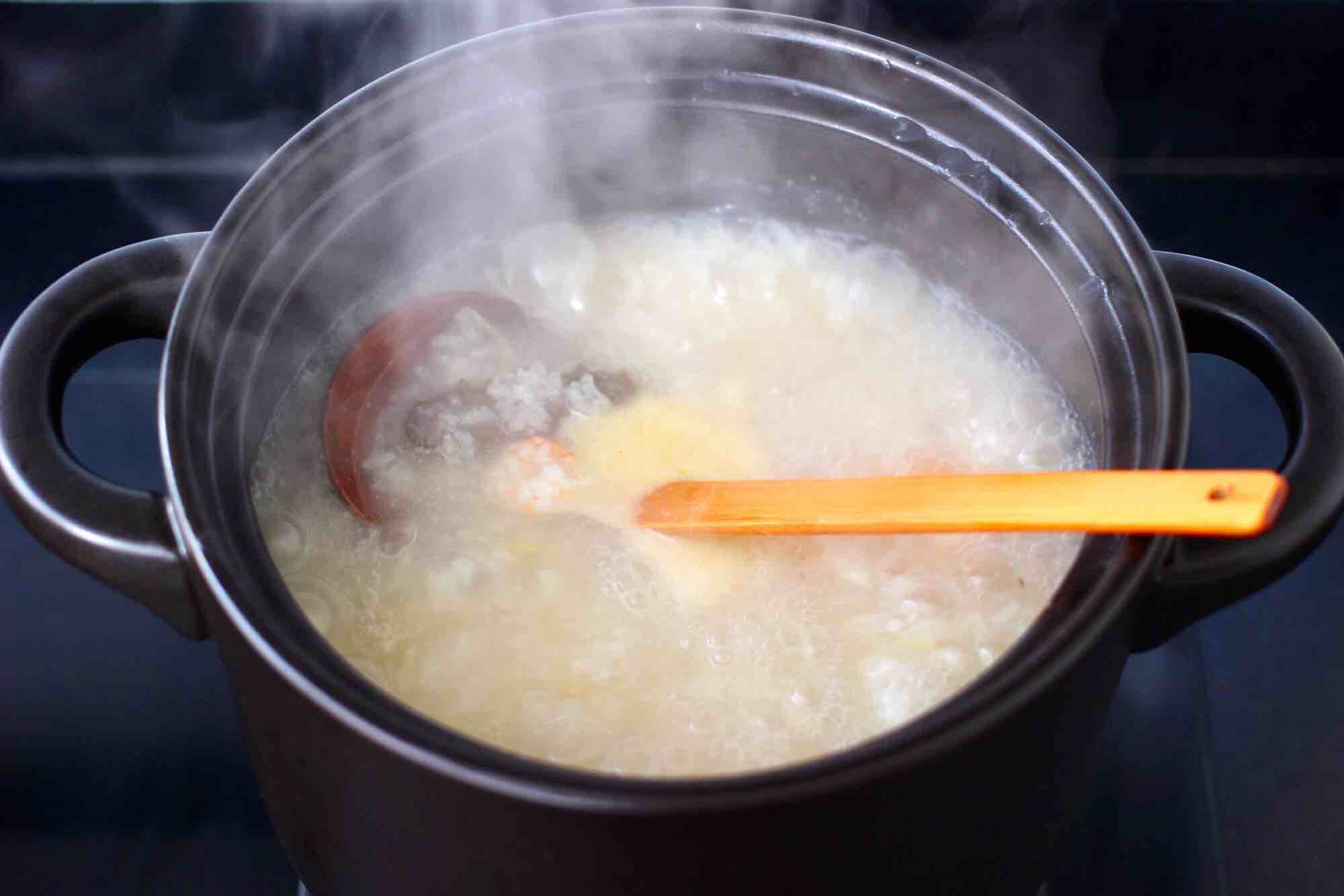 Shrimp and Sea Cucumber Casserole Congee recipe