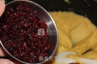 Cranberry and Mung Bean Filling--not Too Sweet and Not Greasy recipe