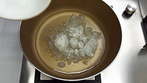 Red Bean Paste Filling, Melts in Your Mouth, No Machine is Needed for Ancient Production recipe