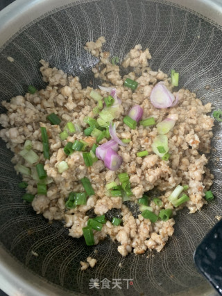 Tomato Minced Meat Mixed with Udon recipe