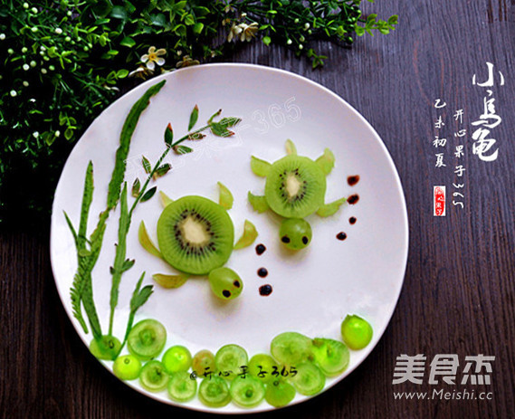 Little Turtle Fruit on A Plate recipe