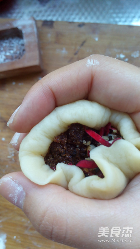 Rose Walnut Mooncakes recipe