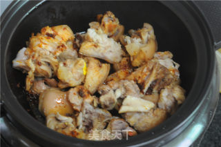 Three Cups of Soy Sauce Pork Trotters recipe