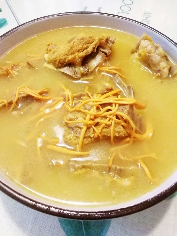 Cordyceps Militaris Pork Bone Soup recipe