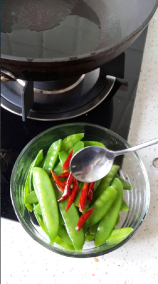 Cold Snow Peas recipe