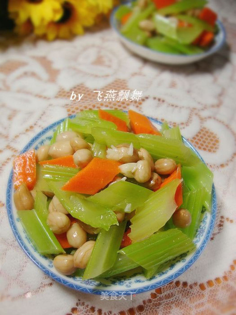 Refreshing Small Cold Dish------[cold Peanut and Celery] recipe
