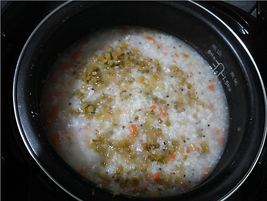 Carrots and Lean Quinoa Porridge recipe