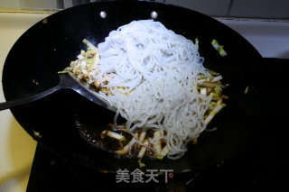 Stir-fried Cabbage with Vermicelli recipe