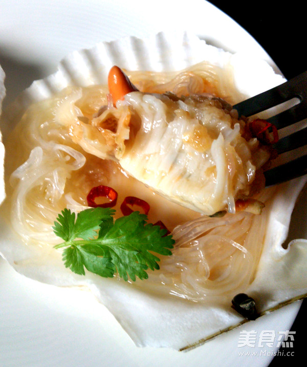 Steamed Scallops with Cantonese Garlic Vermicelli recipe