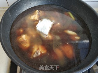 Braised Chicken Drumsticks with Agaricus and Tea Tree Mushroom recipe