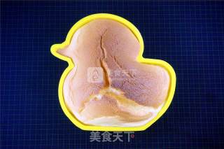 #aca烤明星大赛#little Yellow Duck Light Yogurt Cake recipe