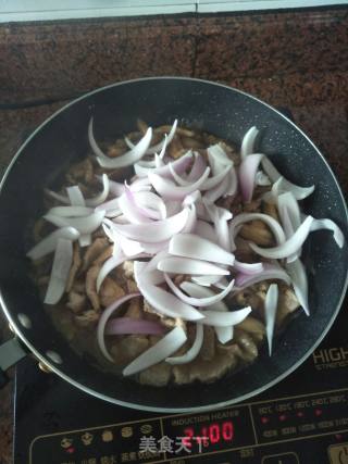Fried Pork with Onion recipe