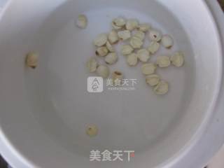 White Fungus and Lotus Seed Soup recipe