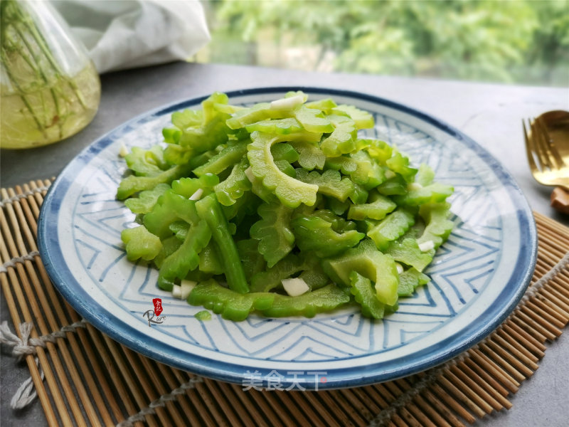 Bitter Gourd with Garlic recipe