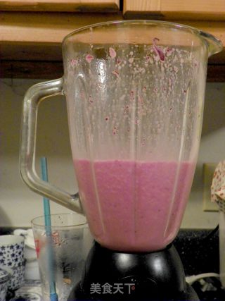 Cherries Milkshake--summer Cool Drink recipe