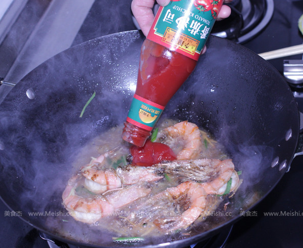 Sweet and Honeyed Prawns recipe