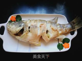 Lazy Version of Steamed Fish-steamed Sea Bass recipe