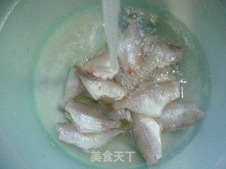 Spicy Small Rubber Fish recipe