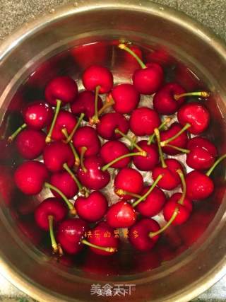 Homemade Syrup Cherries recipe