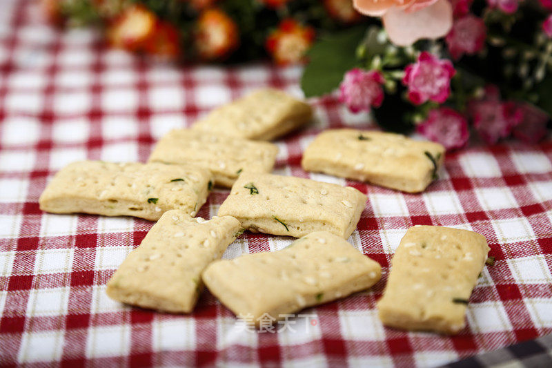 Homemade Green Onion Crackers (made Crackers in The Oven) recipe