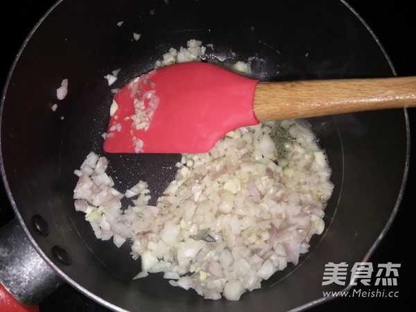 Black Pepper Chicken Pizza recipe