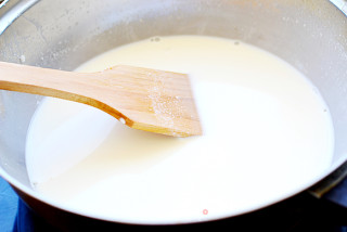 A Popular Dessert Full of Q-shredded Coconut Milk Cubes recipe