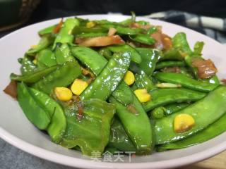 Stir-fried Snow Peas with Cured Chicken Drumsticks recipe