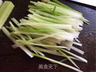 Carp Soup with Shredded Radish#autumn Nourishes The Lungs# recipe