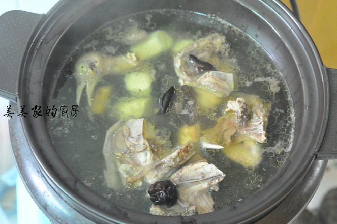 Yam Suckling Pigeon Soup recipe