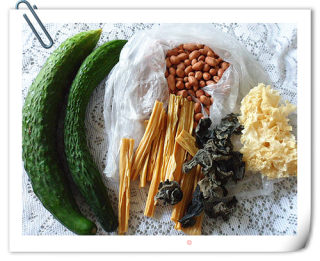 Pepper-flavored Nuts and Cucumber recipe