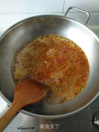 Rice Noodles with Capers and Pork recipe