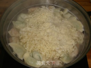 [wonton Dumpling Noodles in Soup]---it's Not Too Cold this Spring recipe