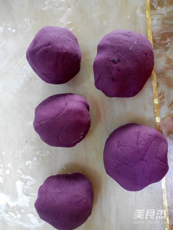 Sweet Purple Sweet Potato Tuan Tuan recipe