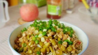 Noodles with Minced Pork and Capers recipe