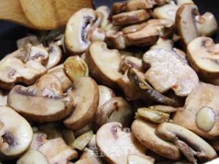 Grilled Noodles with Mushrooms recipe