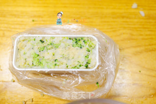 Supplementary Broccoli Pork Floss Cartoon Frog Rice Ball Over 12 Months Old recipe