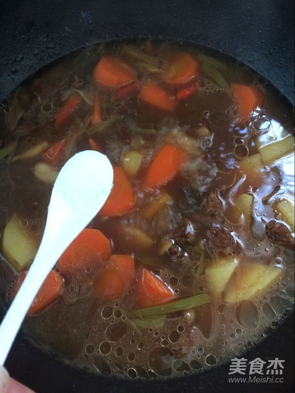 Beef Stew with Carrots and Potatoes recipe