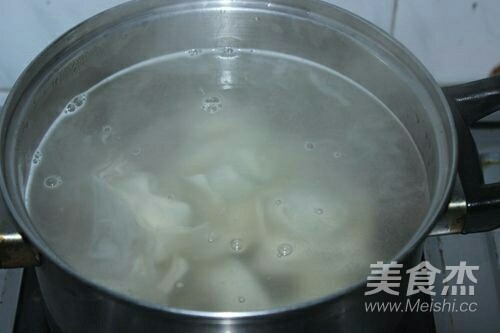 Shepherd's Purse Meat Wonton recipe