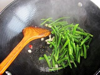 Stir-fried Pumpkin Seedlings recipe