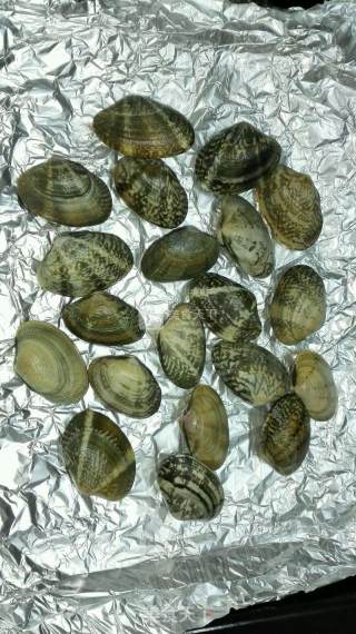 Roasted Clam with Garlic recipe