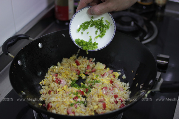 Fried Rice with Flowers Like Broccoli and Egg recipe