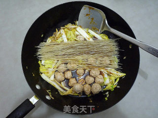 Stewed Vermicelli with Cabbage Balls recipe