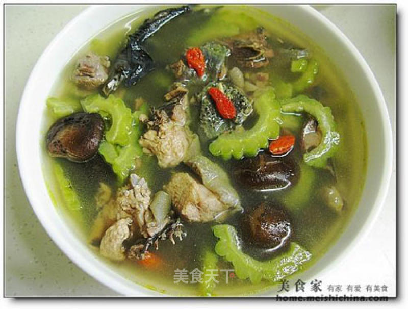 Mushroom Bitter Gourd Black Chicken Soup recipe