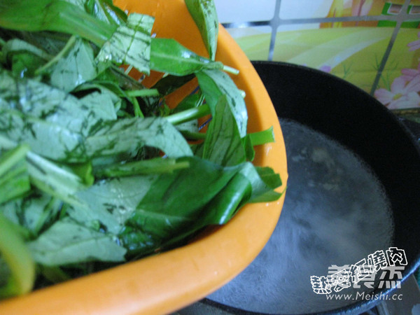 Convolvulus Leaf Egg Soup recipe