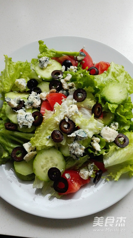 Red Wine Vinegar Salad recipe