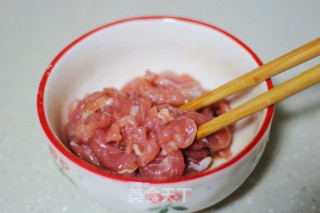 Stir-fried Pork with Garlic recipe