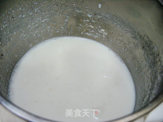 Soy Milk with Soybeans, Peanuts, Wheat Kernels recipe